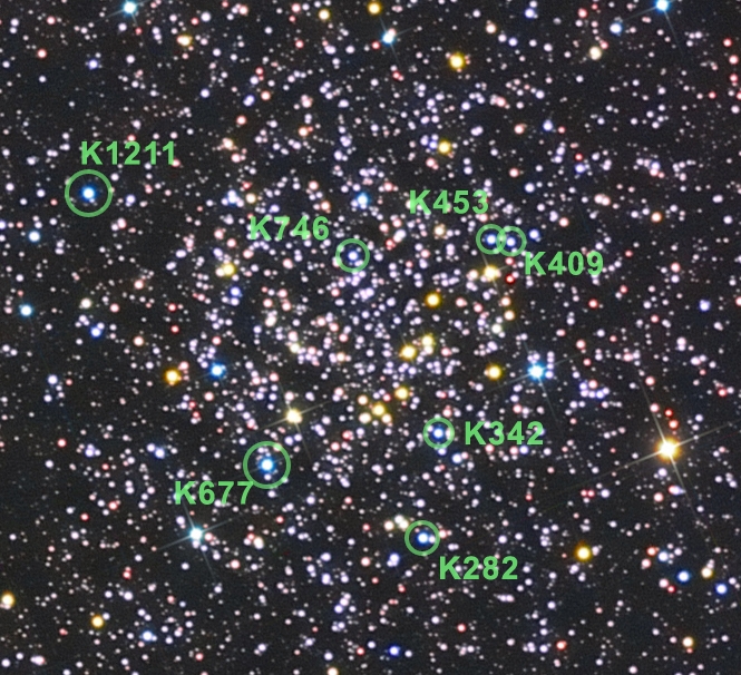 Kék vándorok az NGC 7789-ben az MTM Observatory 15 cm-es távcsővel készült fotóján.