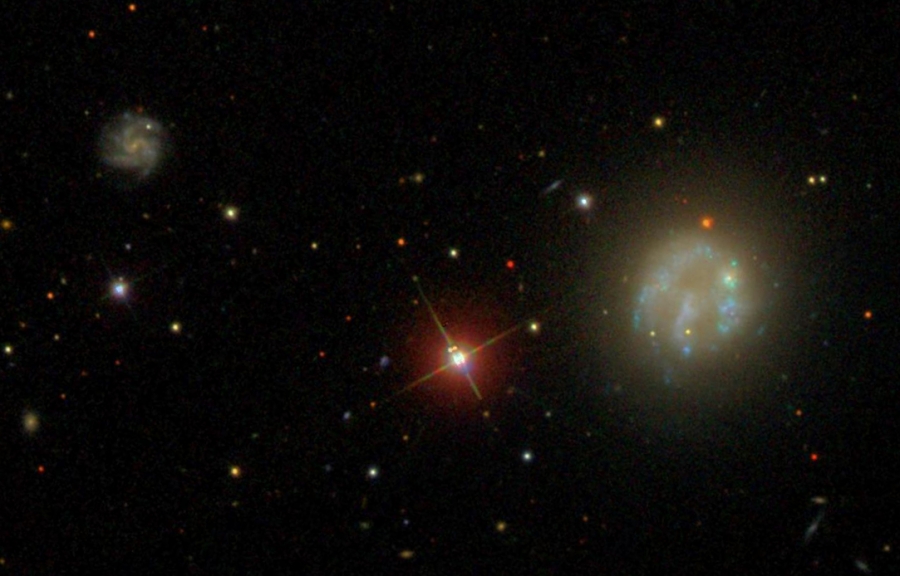 SDSS (Sloan Digital Sky Survey) image of NGC 2537.