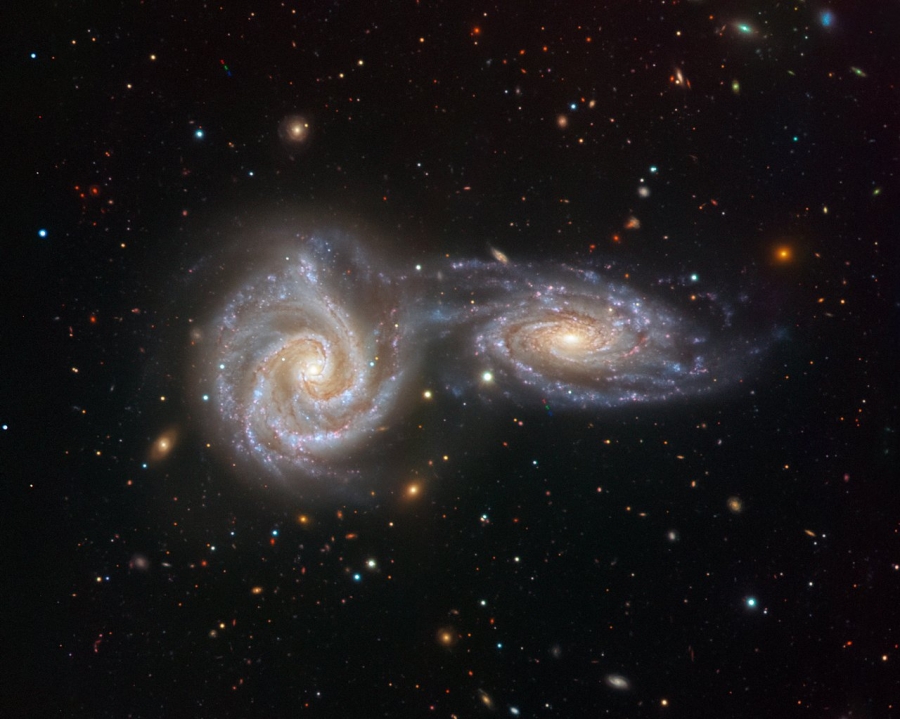 Photo of the galaxy pair NGC 5426-27 with the VLT (Very Large Telescope) using the VIMOS camera.